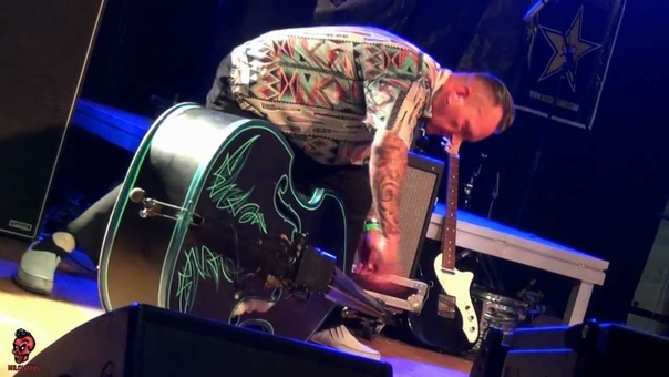 Caravans Rough diamond Pineda 2012 Psychobilly Meeting,