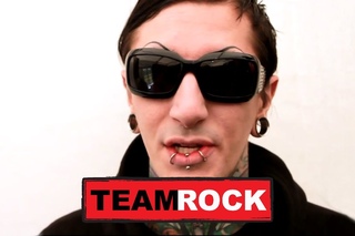 Download FM chat to Motionless in White, Duff McKagan & Empress