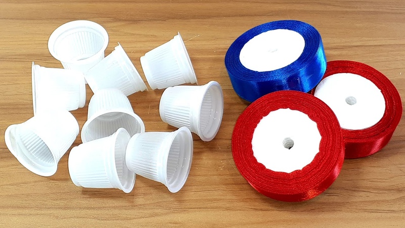 BEST CRAFTING WITH COLOR RIBBON PLASTIC COFFE CUPS, AMAZING WALL HANGING DECOR