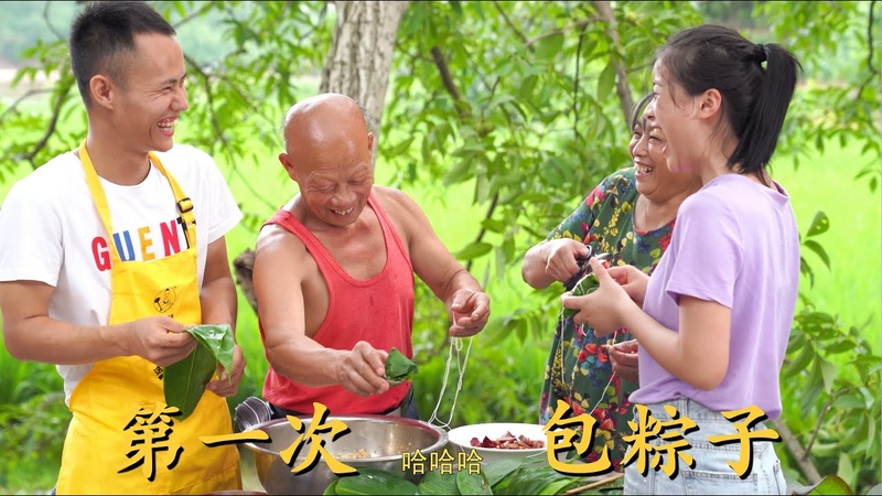 王刚第一次尝试自己包粽子,让红案厨师做白案还需更多学习,味道不38169