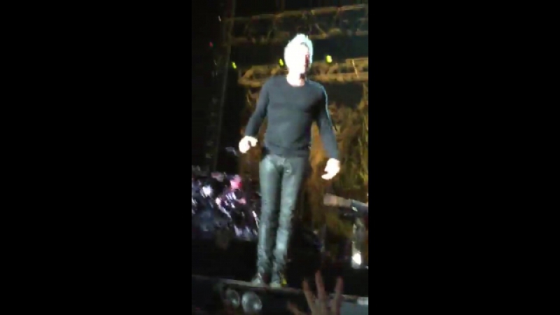 Bon Jovi We Dont Run ( Live in