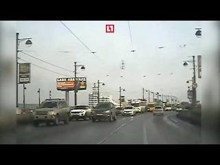 Иркутский таксист с пассажиром в салоне устроил гонки с полицией