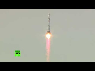 Lanzamiento del cohete portador Soyuz con un nuevo satlite ruso desde el cosmdromo Vostochni