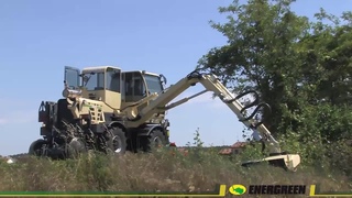 Косилка-кусторез на рельсовом ходу
