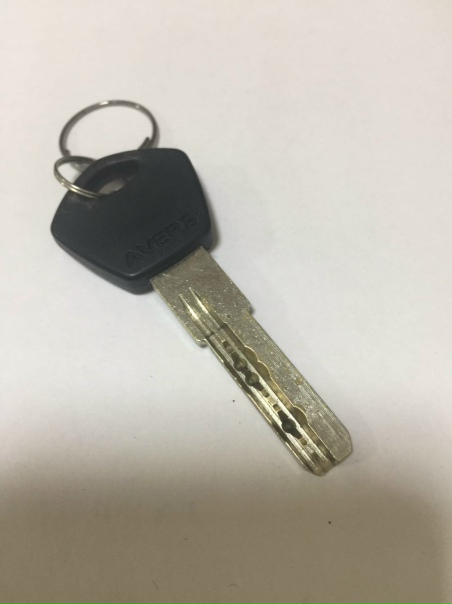 Найден у тренажёров на площадке у третей школы