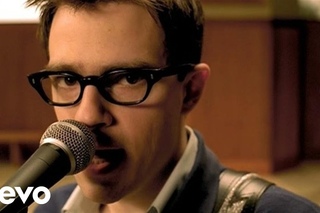 Weezer - Hash Pipe (Official Music Video)