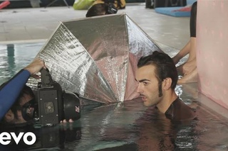 Marco Mengoni - L’essenziale (Backstage)