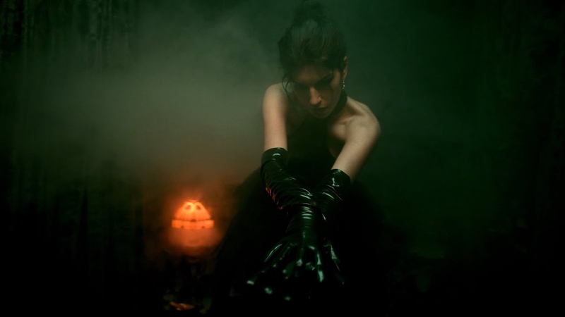 Julia Gaeta Blur Divine ( Official