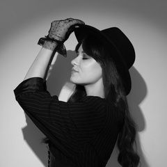 Елена Янсон